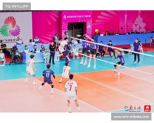 全运会男排U18广州开赛，志愿者“小海豚”成靓丽风景线